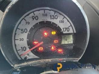 Peugeot 107 107, Hatchback, 2005 / 2014 1.0 12V picture 2