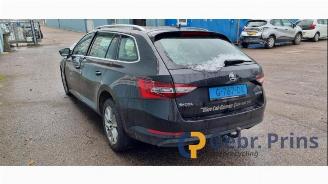 Coche siniestrado Skoda Superb Superb Combi (3V5), Combi, 2015 / 2024 2.0 TDI 2019/9