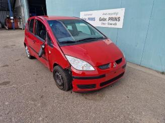 Vrakbiler auto Mitsubishi Colt Colt (Z2/Z3), Hatchback, 2004 / 2012 1.3 16V 2004/10