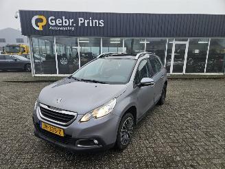 skadebil auto Peugeot 2008 1.2 Vti 12V PureTech 82 MPV  Benzine 1.199cc 60kW (82pk) FWD 2016/5