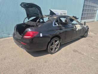 Coche siniestrado Mercedes E-klasse E (W213), Sedan, 2016 / 2023 E-220d 2.0 Turbo 16V 2019/2