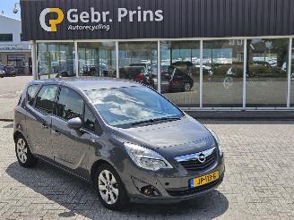 Vaurioauto  passenger cars Opel Meriva 1.4 16V Ecotec MPV  Benzine 1.398cc 74kW (101pk) FWD 2012/7