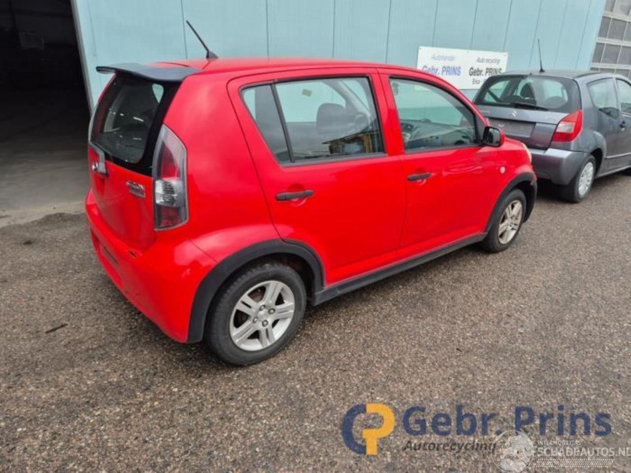 Daihatsu Sirion Sirion 2 (M3), Hatchback, 2005 1.0 12V DVVT