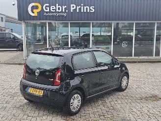 damaged passenger cars Volkswagen Up! 1.0 12V 60 Hatchback  Benzine 999cc 44kW (60pk) FWD 2015/1