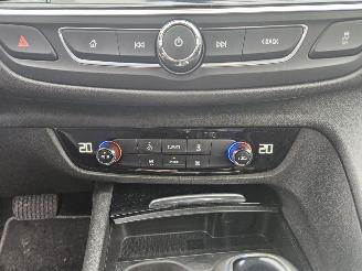 Opel Insignia Insignia Sports Tourer Combi 1.6 AUT picture 10