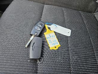 Ford Mondeo 2.0 16V Hatchback  Benzine 1.999cc 107kW (145pk) picture 11