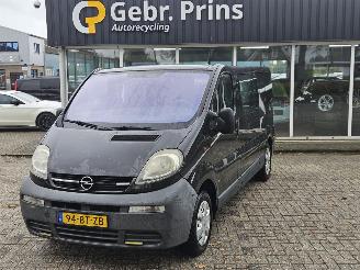 skadebil bedrijf Opel Vivaro 1.9 DTI 16V Bestel  Diesel 1.870cc 74kW (101pk) 2004/4