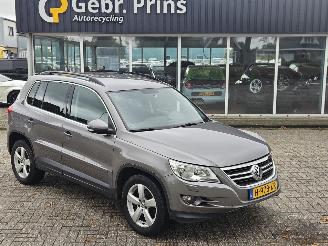 skadebil auto Volkswagen Tiguan 1.4 TSI 16V 4Motion SUV  Benzine 1.390cc 110kW (150pk) 4x4 2009/4