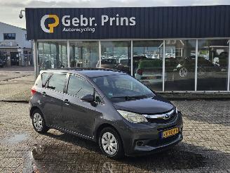 Auto incidentate Subaru Trezia 1.33 16V Dual VVT-I MPV  Benzine 1.329cc 73kW (99pk) FWD 2011/5