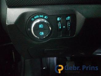 Chevrolet Cruze Cruze (305), Hatchback, 2010 / 2015 1.8 16V VVT picture 8