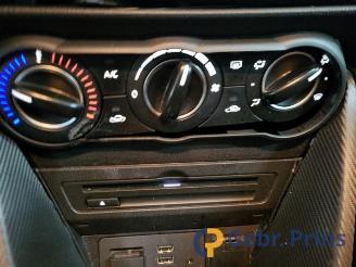 Mazda 2 2 (DJ/DL), Hatchback, 2014 1.5 SkyActiv-G 90 picture 11