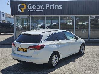 Unfallwagen Opel Astra 1.0 Turbo 12V Combi/o  Benzine 999cc 77kW (105pk) FWD 2017/9