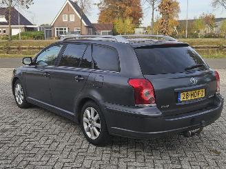 Toyota Avensis 2.0 16V VVT-i D4 Combi/o  Benzine 1.998cc 108kW (147pk) FWD picture 5