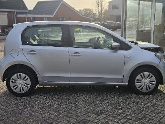 Volkswagen Up! 1.0 12V 60 Hatchback  Benzine 999cc 44kW (60pk) FWD picture 7
