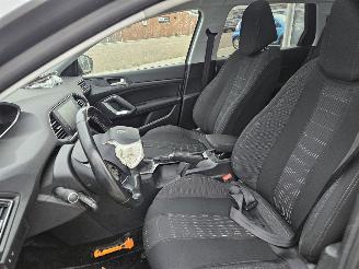 Peugeot 308 1.6 BlueHDi 120 Combi/o 4Dr Diesel 1.560cc 88kW (120pk) FWD picture 9