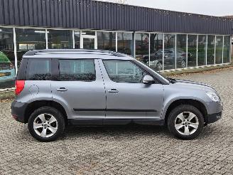 Skoda Yeti 1.2 TSI 16V SUV  Benzine 1.197cc 77kW (105pk) FWD picture 2