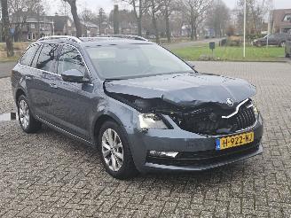 Skoda Octavia 1.6 TDI 16V Combi/o 4Dr Diesel 1.598cc 85kW (116pk) FWD picture 7