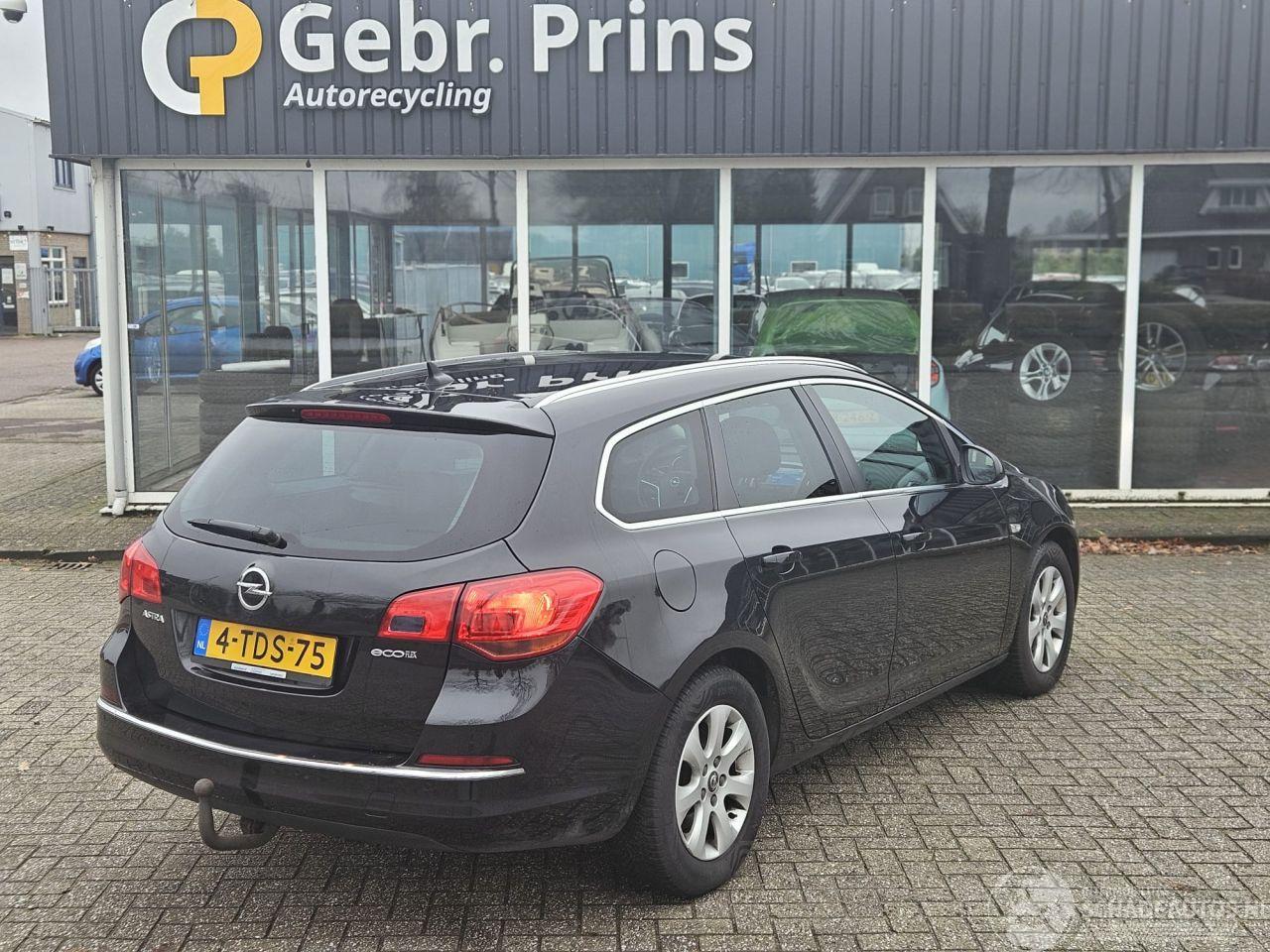 Opel Astra SPORTS TOURER 1.7 CDTi 16V Combi/o  Diesel 1.686cc 81kW (110pk) FWD