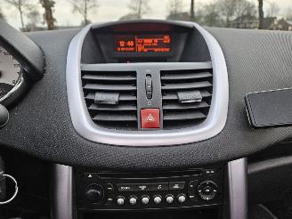 Peugeot 207 1.6 16V Cabrio  Benzine 1.598cc 88kW (120pk) FWD picture 15