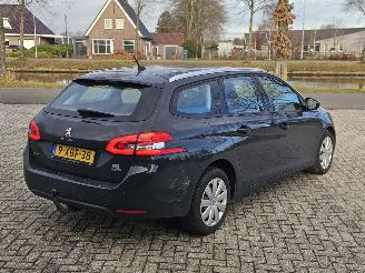 Peugeot 308 1.6 BlueHDi 120 Combi/o 4Dr Diesel 1.560cc 88kW (120pk) FWD picture 5
