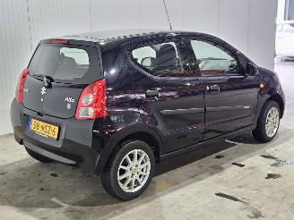 damaged passenger cars Suzuki Alto 1.0 12V Hatchback 4Dr Benzine 996cc 50kW (68pk) FWD 2010/11