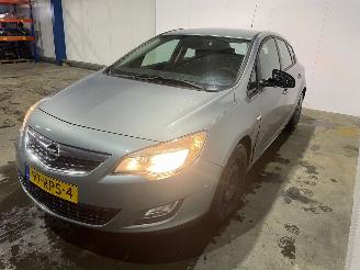 Opel Astra 1.4 Turbo 16V Hatchback 4Dr Benzine 1.364cc 88kW (120pk) FWD picture 4