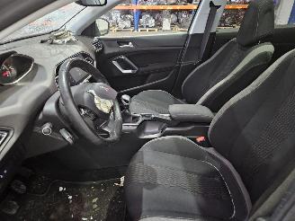 Peugeot 308 1.2 12V e-THP PureTech 130 Hatchback 4Dr Benzine 1.199cc 96kW (131pk) FWD picture 10