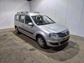 uszkodzony samochody osobowe Dacia Logan 1.6 16V Flexifuel Combi/o   1.598cc 77kW (105pk) FWD 2012/10