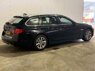 Vaurioauto  passenger cars BMW 5-serie 520d 16V Combi/o  Diesel 1.995cc 135kW (184pk) RWD 2013/3