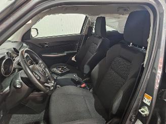 Suzuki Swift 1.2 Dual Jet 16V Smart Hybrid Hatchback 4Dr Elektrisch Benzine 1.242cc 61kW (83pk) FWD picture 11