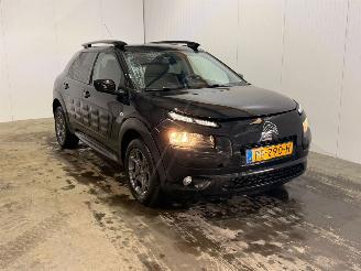 krockskadad bil auto Citroën C4 cactus 1.2 PureTech 110 12V Hatchback 4Dr Benzine 1.199cc 81kW (110pk) FWD 2017/6