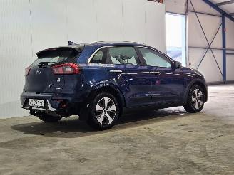 Schadeauto Kia Niro 1.6 GDI Hybrid SUV  Elektrisch Benzine 1.580cc 104kW (141pk) FWD 2017/5