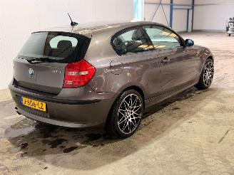 BMW 1-serie 116i 1.6 16V Hatchback 2Dr Benzine 1.597cc 90kW (122pk) RWD picture 2