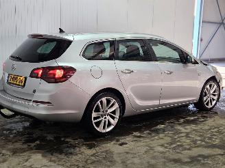 Unfallwagen Opel Astra SPORTS TOURER 1.4 Turbo 16V Combi/o  Benzine 1.364cc 88kW (120pk) FWD 2013/7