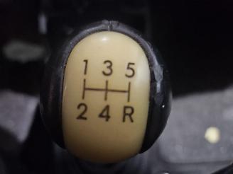 Toyota Yaris 1.3 16V VVT-i Hatchback  Benzine 1.298cc 64kW (87pk) picture 11