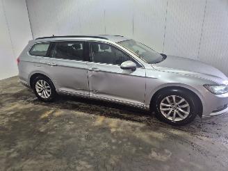 Volkswagen Passat 1.6 TDI 16V Combi/o  Diesel 1.598cc 88kW (120pk) FWD picture 2