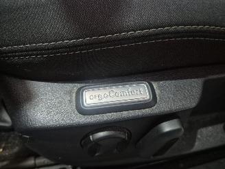 Volkswagen Passat 1.6 TDI 16V Combi/o  Diesel 1.598cc 88kW (120pk) FWD picture 11