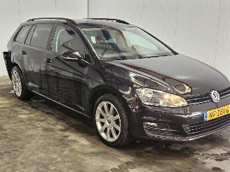 krockskadad bil auto Volkswagen Golf 1.6 TDI BlueMotion 16V Combi/o  Diesel 1.598cc 81kW (110pk) FWD 2017/2