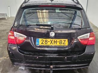 BMW 3-serie 318i 16V Combi/o  Benzine 1.995cc 95kW (129pk) RWD picture 8