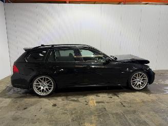 BMW 3-serie 335d 24V Combi/o  Diesel 2.993cc 210kW (286pk) RWD picture 2