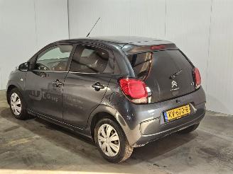 Vaurioauto  passenger cars Citroën C1 1.0 Vti 68 12V Hatchback  Benzine 998cc 51kW (69pk) FWD 2016/11