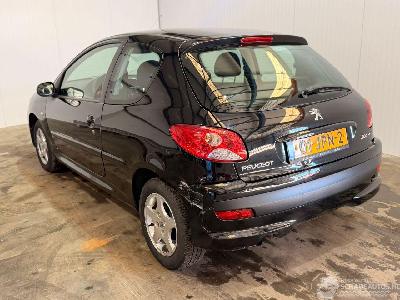 Peugeot 206+ 1.4 XS Hatchback  Benzine 1.360cc 55kW (75pk) FWD