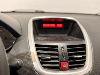 Peugeot 206+ 1.4 XS Hatchback  Benzine 1.360cc 55kW (75pk) FWD picture 16