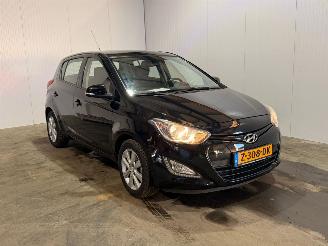 Damaged car Hyundai I-20 1.2i 16V Hatchback  Benzine 1.248cc 63kW (86pk) FWD 2012/8