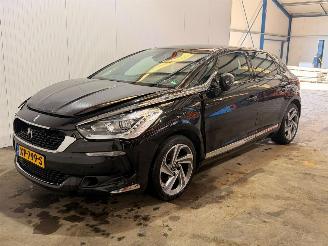 Citroën DS5 2.0 BlueHDi 180 16V Hatchback  Diesel 1.997cc 133kW (181pk) FWD picture 3