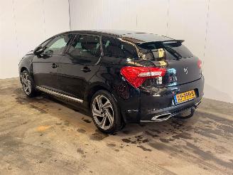 Damaged car Citroën DS5 2.0 BlueHDi 180 16V Hatchback  Diesel 1.997cc 133kW (181pk) FWD 2015/12
