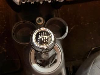 Mini Mini 1.4 16V One Hatchback  Benzine 1.397cc 70kW (95pk) FWD picture 11