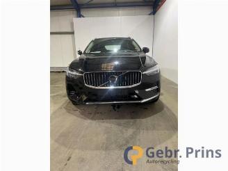 Vrakbiler auto Volvo Xc-60 XC60 II (UZ), SUV, 2017 2.0 T6 16V Plug-in Hybrid AWD 2021/11