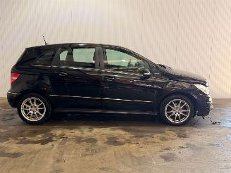 Mercedes B-klasse 1.5 B-160 16V Hatchback  Benzine 1 498cc 70kW (95pk) FWD picture 4