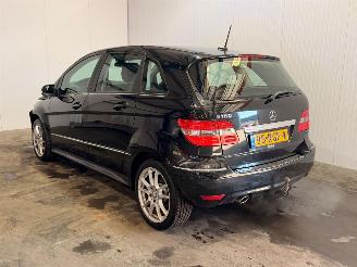 Unfallwagen Mercedes B-klasse 1.5 B-160 16V Hatchback  Benzine 1 498cc 70kW (95pk) FWD 2011/5